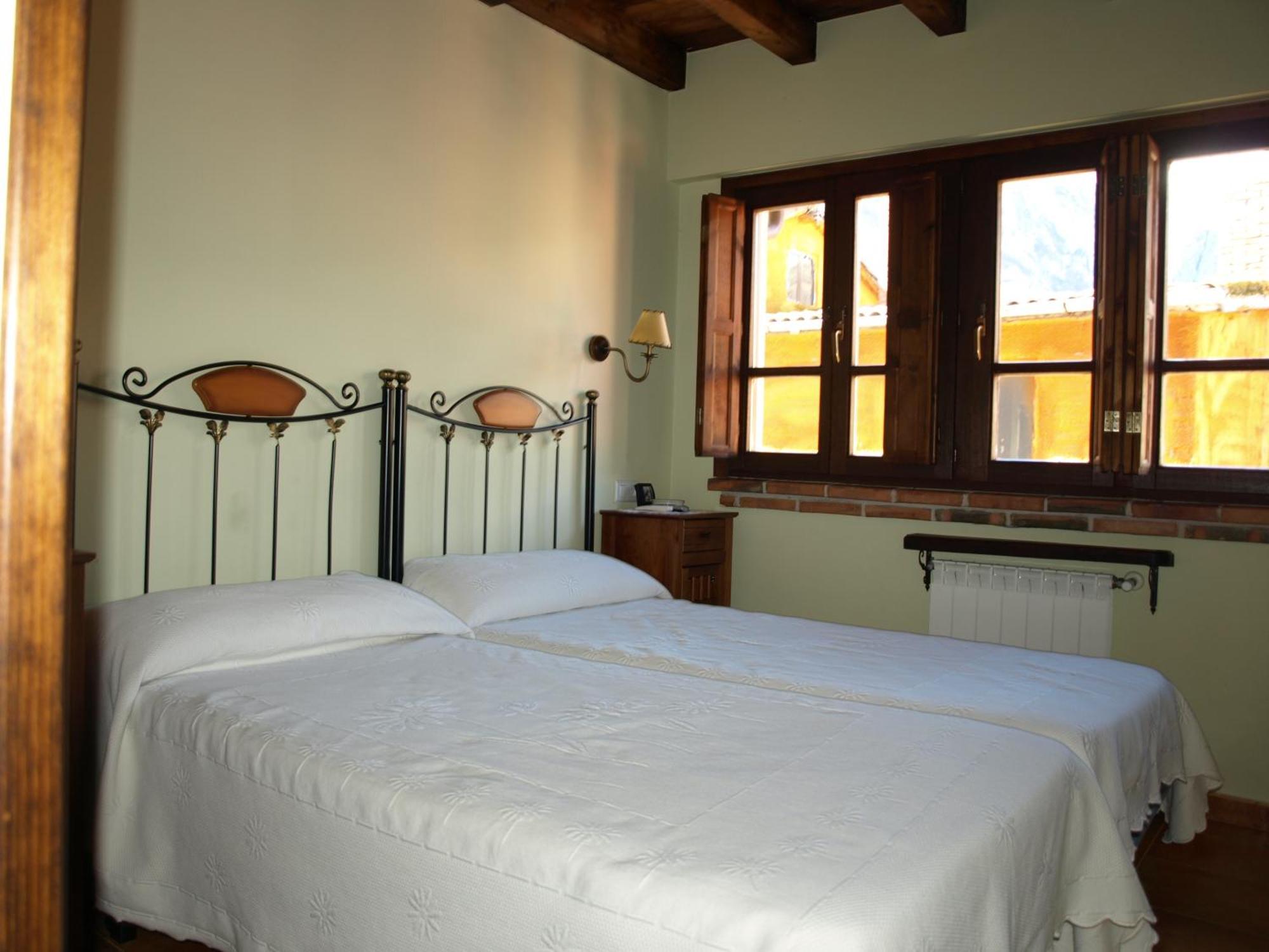 La Currada Villa Taranes Kamer foto